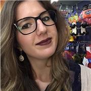 Diplomata in scienze umane e qualificata come assistente all ‘infanzia e operatrice socio assistenziale